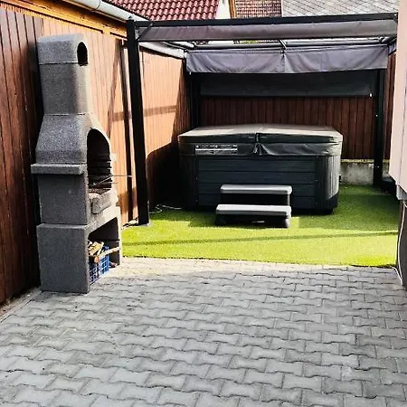 Szofi Es Norvidinge Apartman Hajduszoboszlo