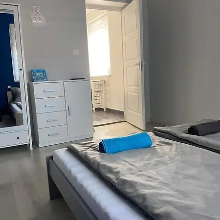 Szofi Es Norvidinge Apartman